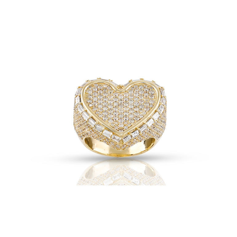 25.4mm Gold Round and Baguette Diamond Women's Heart Ring