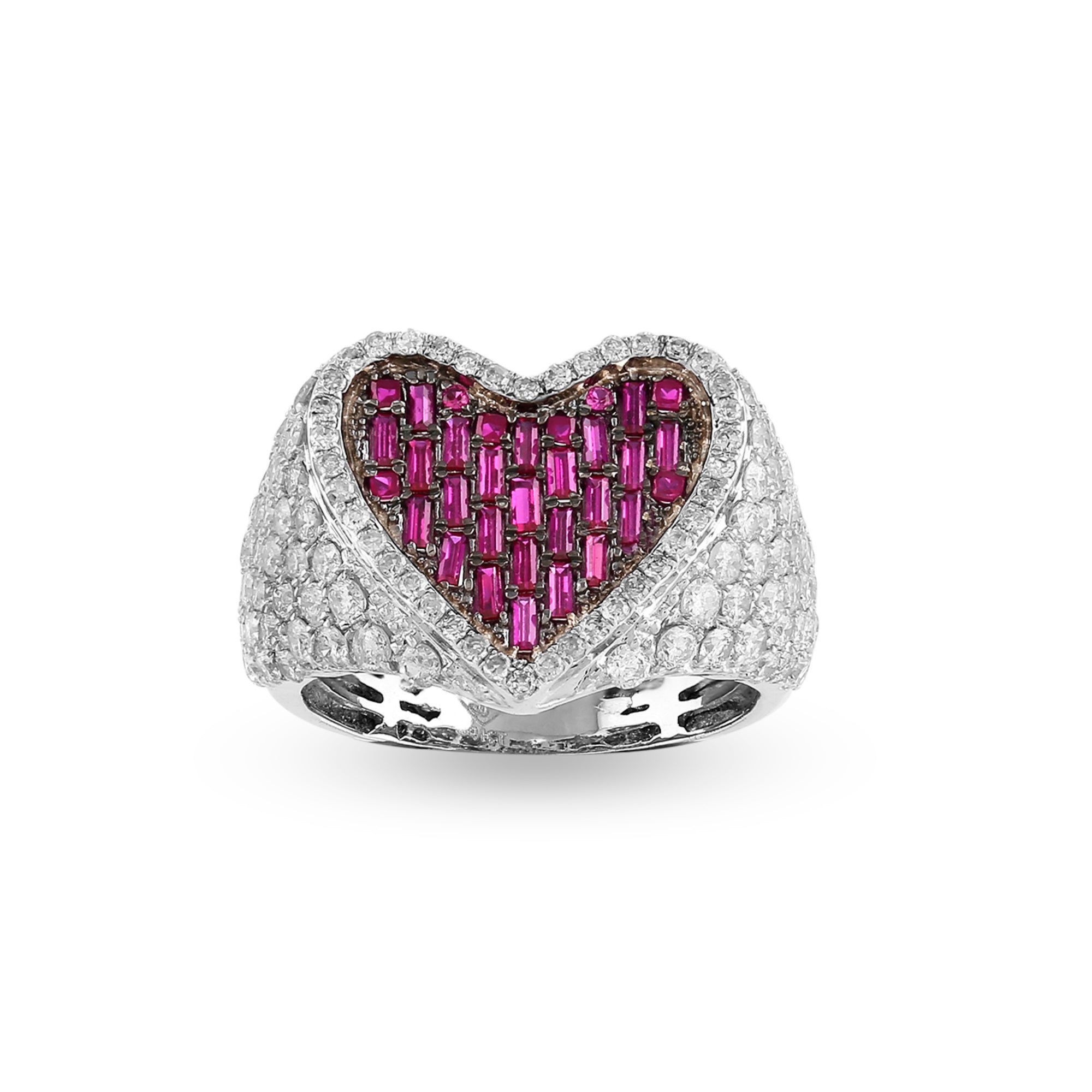 15.2mm White Gold Baguette and round Diamond Heart Ring